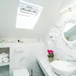 11 - New And Bright 3-bedroom דירה