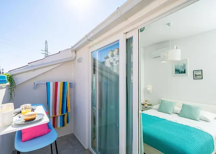 11 - New And Bright 3-bedroom דוברובניק